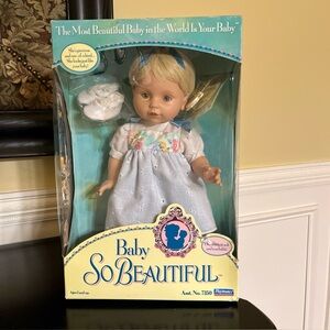Vintage 1995 NIB Baby So Beautifull doll in white eyelet dress with flowers 7350